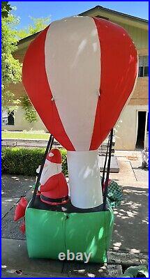 12' Gemmy Inflatable Christmas Santa & Elf in Hot Air Balloon