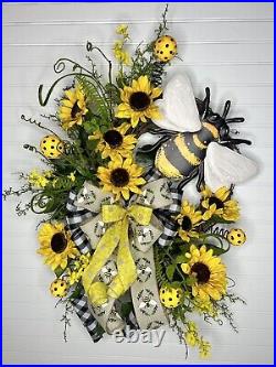 Bumblebee Grapevine Wreath