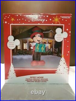 Christmas Disney 14.5 ft Mickey Mouse Fancy Caroling Attire Songbook Inflatable