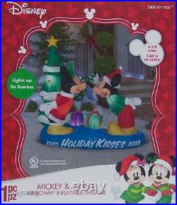 Christmas Disney 5.5 ft Mickey Minnie Mouse MIstletoe Scene Airblown Inflatable