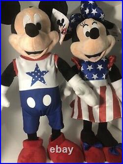 Disney Mickey Mouse and Minnie Mouse Patriotic Greeters