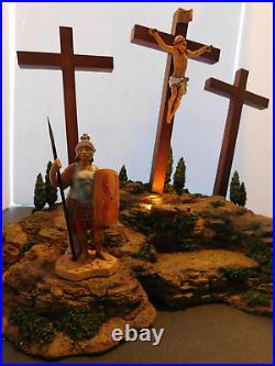 Fontanini Crucifixion Scene 5 with Christ Figure and Marcus Figure with Box