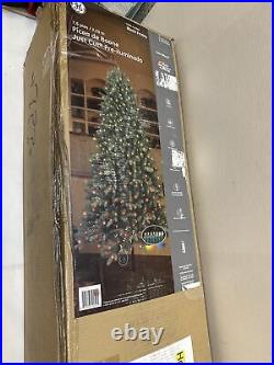 GE 7.5-ft Pre-lit Boone Spruce Artificial Christmas Tree with 350 Multi-function