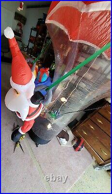 Gemmy 7 ft Lighted Parachuting Santa Claus Airblown Inflatable EUC