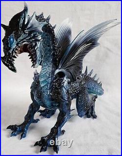 HUGE Winged Blood Dragon Halloween Decor Blue LED Eyes Horned Dungeons & Dragons