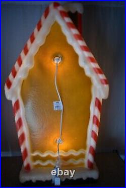 New Christmas Gingerbread House Blow Mold Blowmold Lighted Yard Decoration