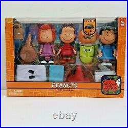 PEANUTS IT'S THE GREAT PUMPKIN CHARLIE BROWN COMPLETE SET by MEMORY LANE