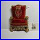 Royal_Collection_Trust_King_Charles_III_Throne_Ornament_Red_2023_New_Bead_Crown_01_hed