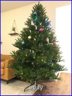Santa's Best LED Smart-Tech Tree 7.5 Ft Pre Lit California Spruce