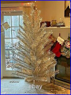 Vintage Aluminum Christmas Tree 7 Ft Sapphire Regal Curl & Twist Taper Silver