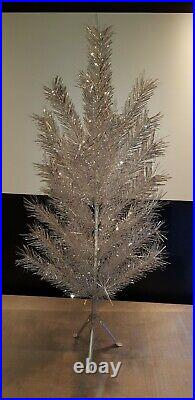 Vintage Tinsel Feather Lavsan Christmas Tree Wood Framed 120cm 4ft Boxed