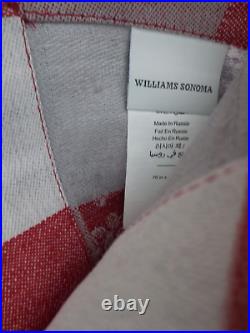 WILLIAMS-SONOMA -New Red HOLLY Leaves & Berries JACQUARD Tablecloth 70 x 144