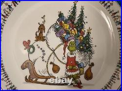 Williams Sonoma Grinch 9 Inch dessert plates. Set of 4 with whoville trim NEW