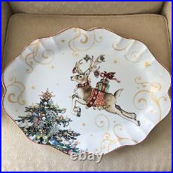 Williams Sonoma Twas the Night Before Christmas Scalloped Oval Reindeer Platter